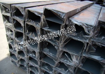如何提高生產(chǎn)防火槽式電纜橋架自動(dòng)化強(qiáng)度？